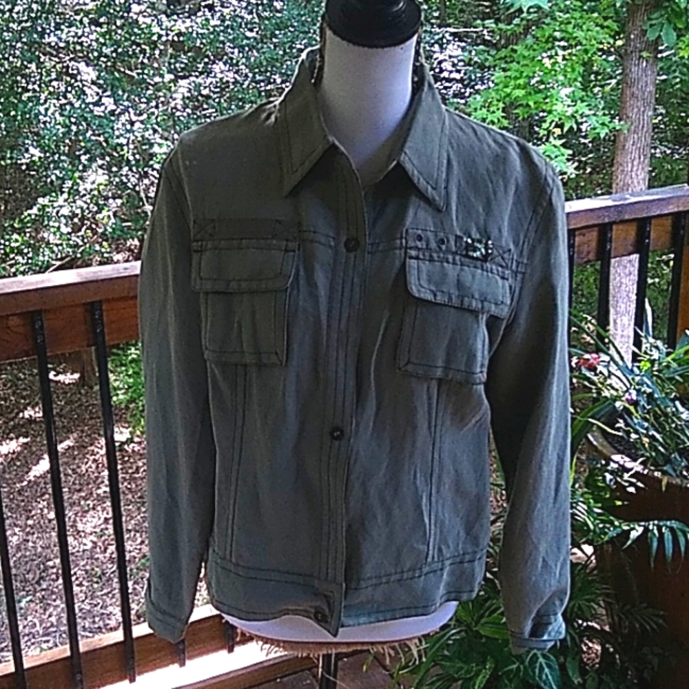 Chico's size 1 army green.